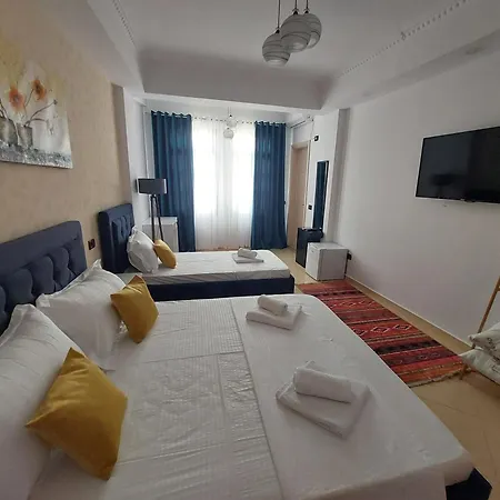 Godard Couette-café 3*