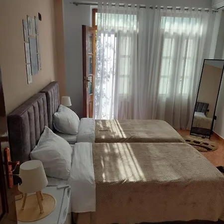 Godard * Vlorë