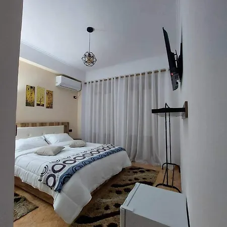 Godard Nocleg ze śniadaniem Wlora