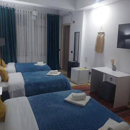 Couette-café Godard Vlorë