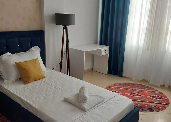 Godard Vlorë