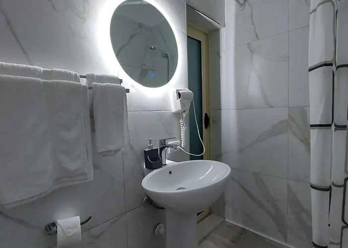 Godard 3* Vlorë
